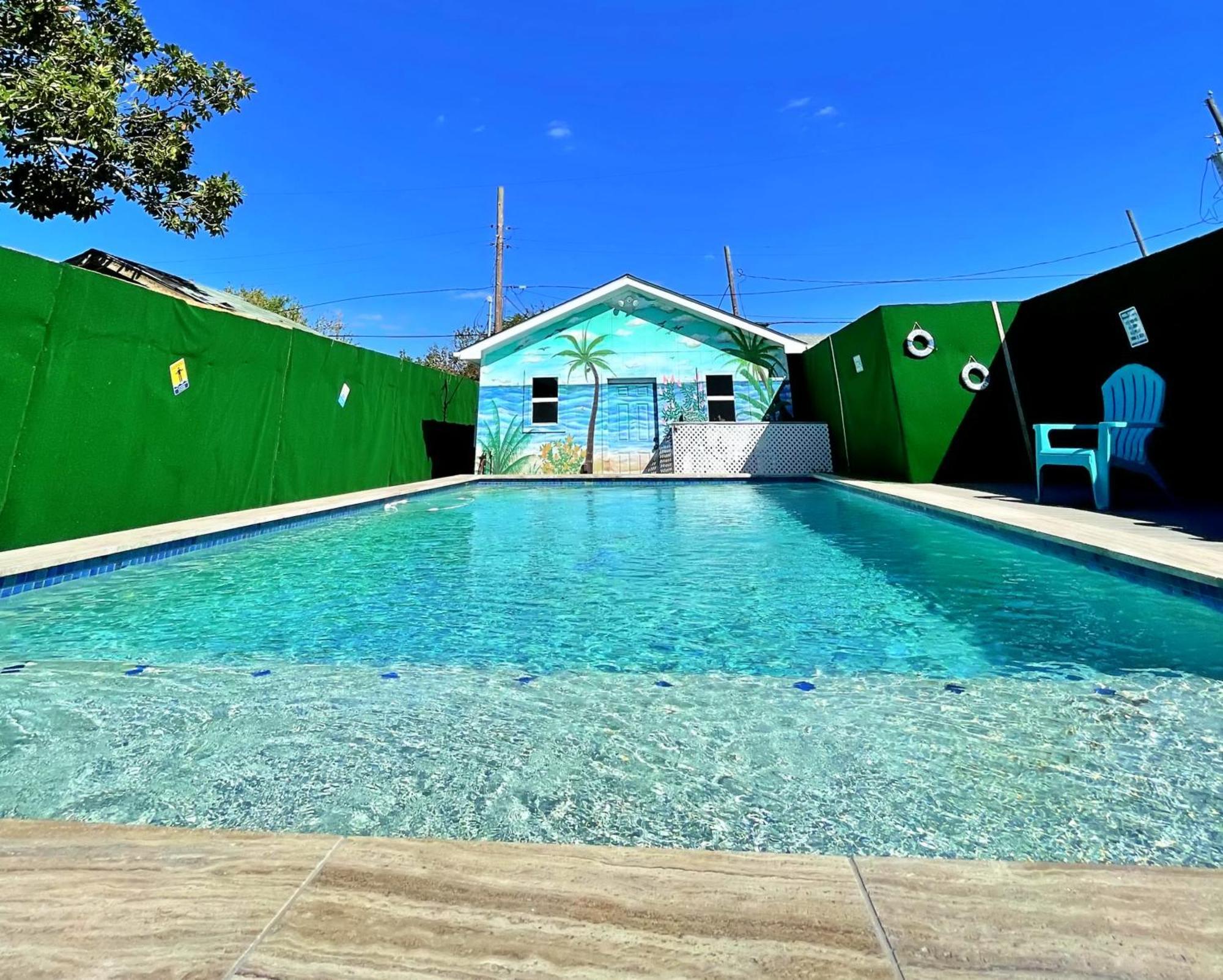 The Poolside * Galveston