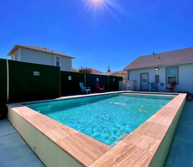 The Poolside Galveston