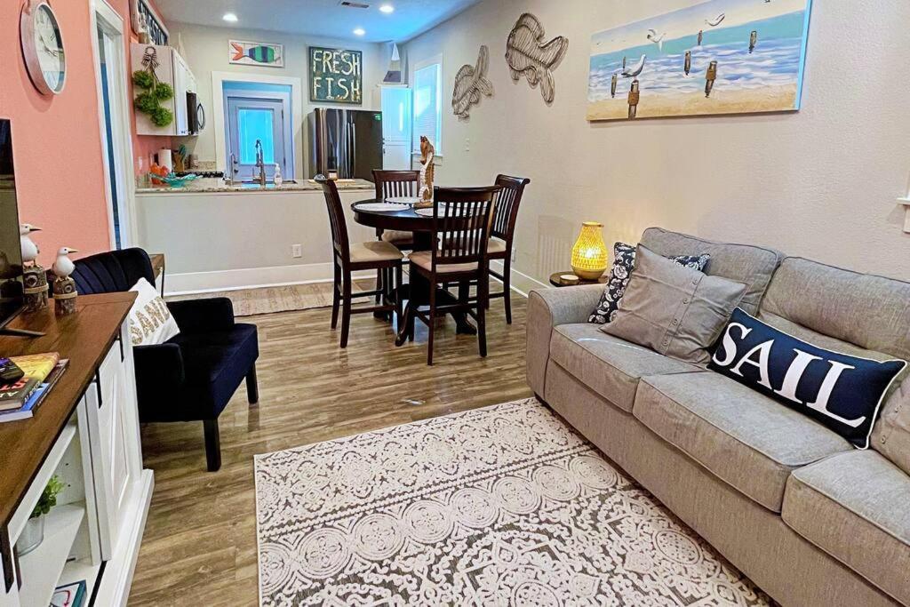 The Poolside Holiday home Galveston
